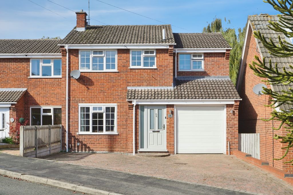Property photo 1 of 30