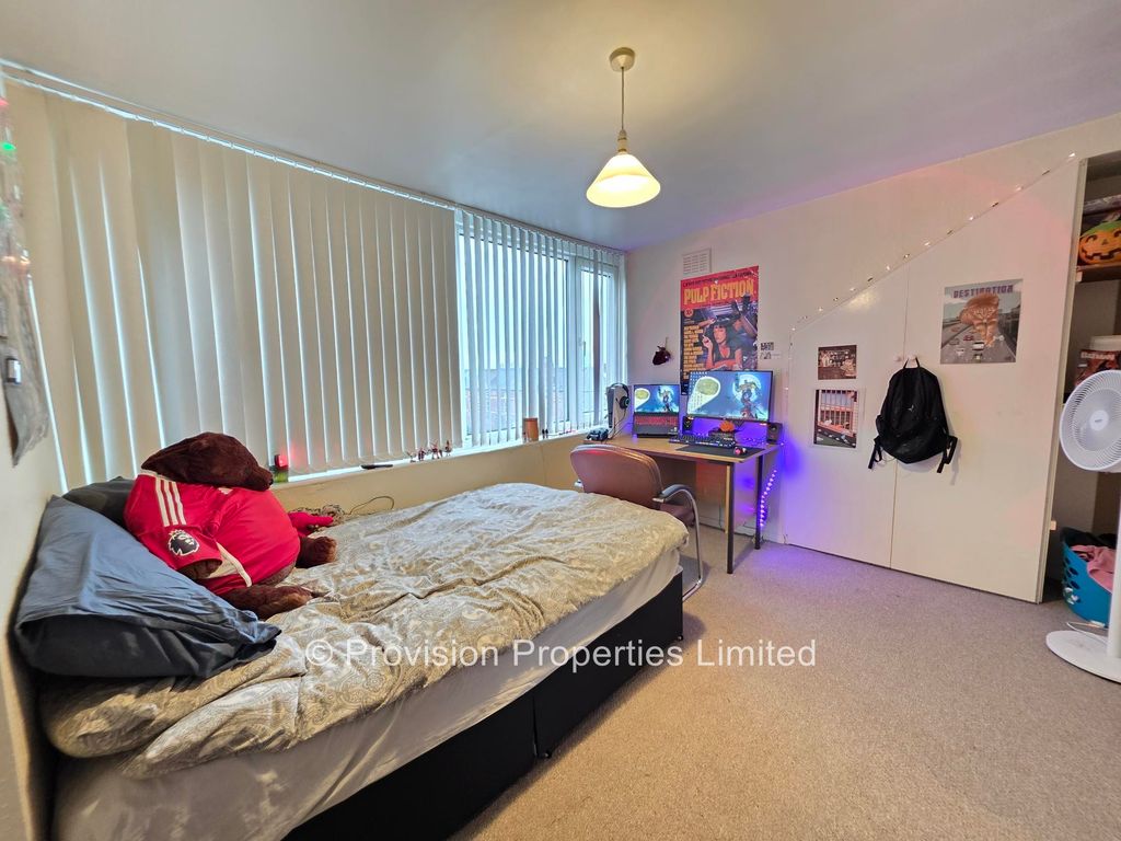 Property photo 1 of 6 Photo