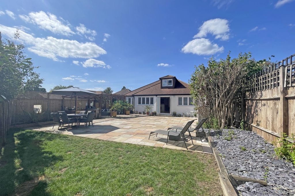 Property photo 2 of 30