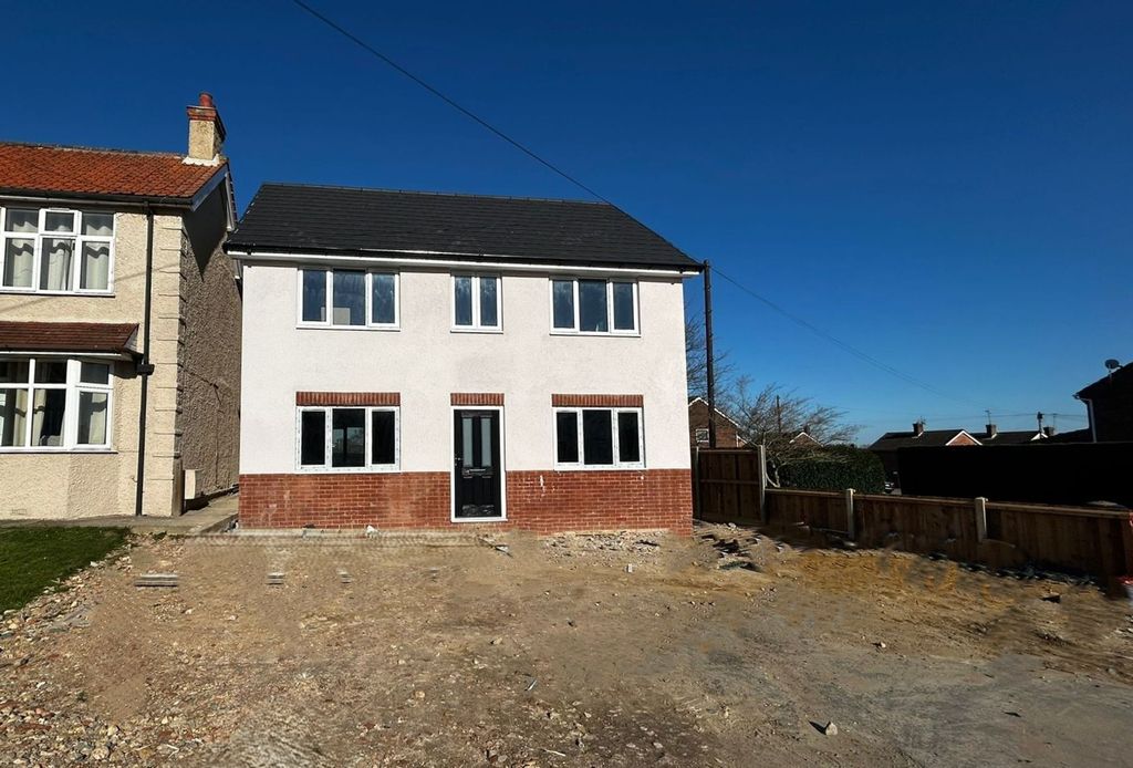 Property photo 1 of 2