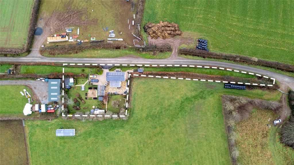 Property photo 2 of 35 Picture No. 42