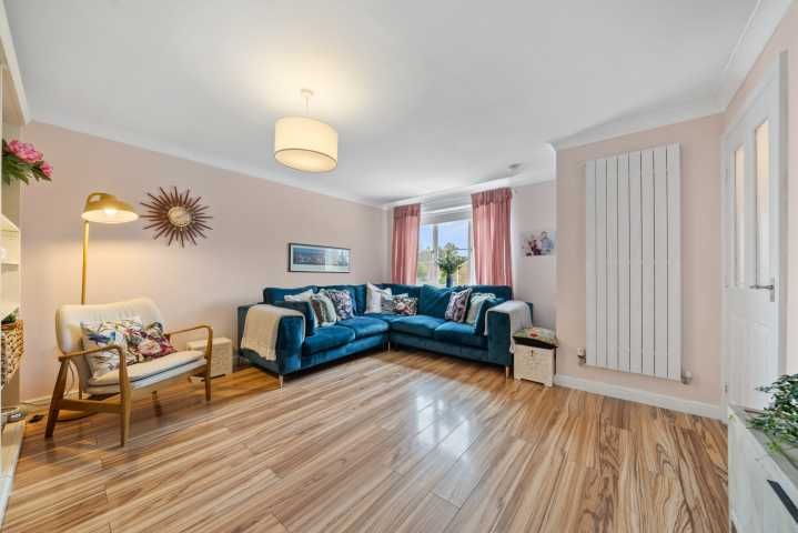 Property photo 2 of 42
