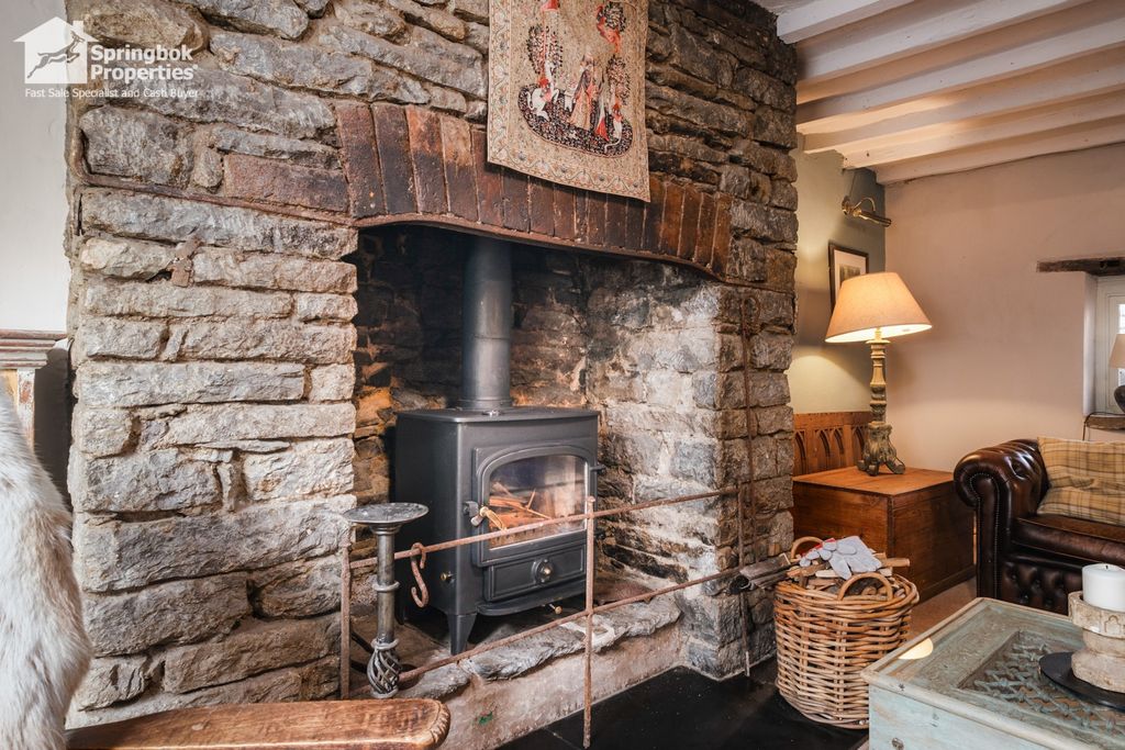 Property photo 2 of 17 Image 1