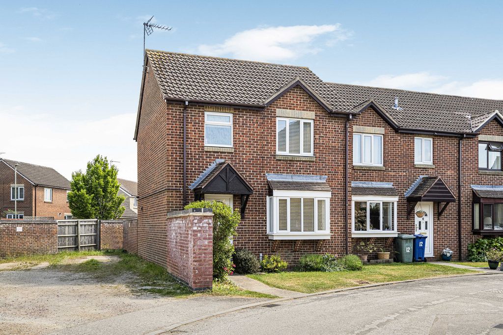 Property photo 1 of 17