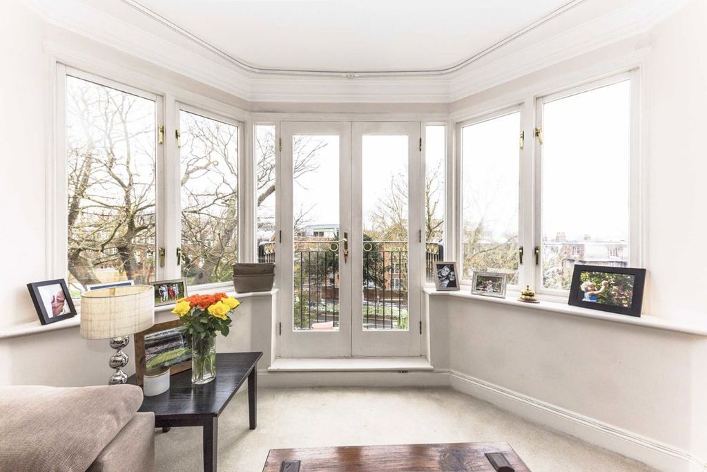 Property photo 3 of 6