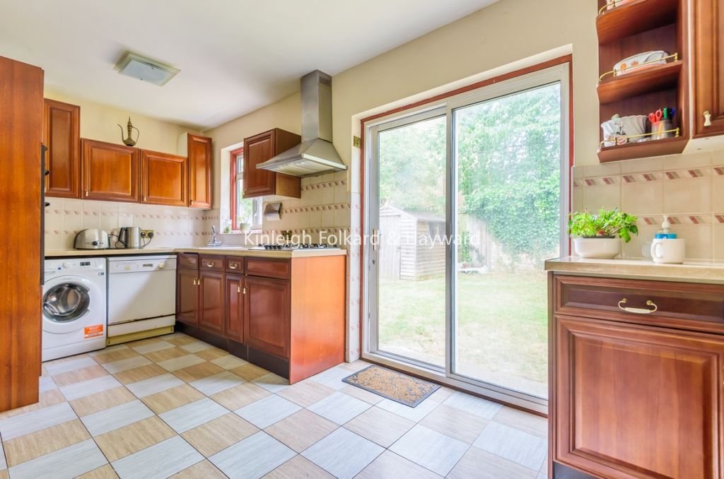 Property photo 2 of 6 1B5F3Bed-72Ac-4F5d-8
