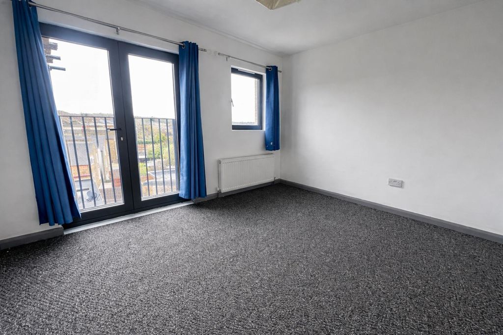 Property photo 2 of 6 Whatsapp Image 2026-04-02 At 16.09.42.Jpeg