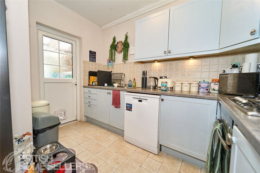 Property photo 2 of 25 Picture No. 26