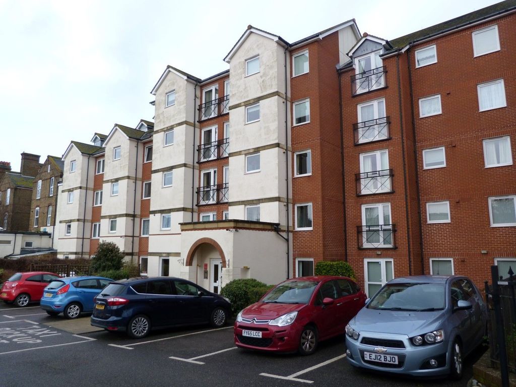 Property photo 1 of 12 Photograph 1