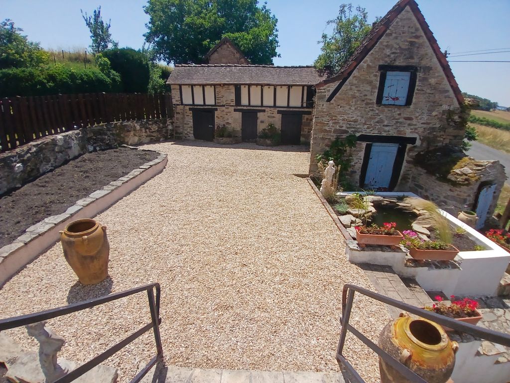 Property photo 1 of 29