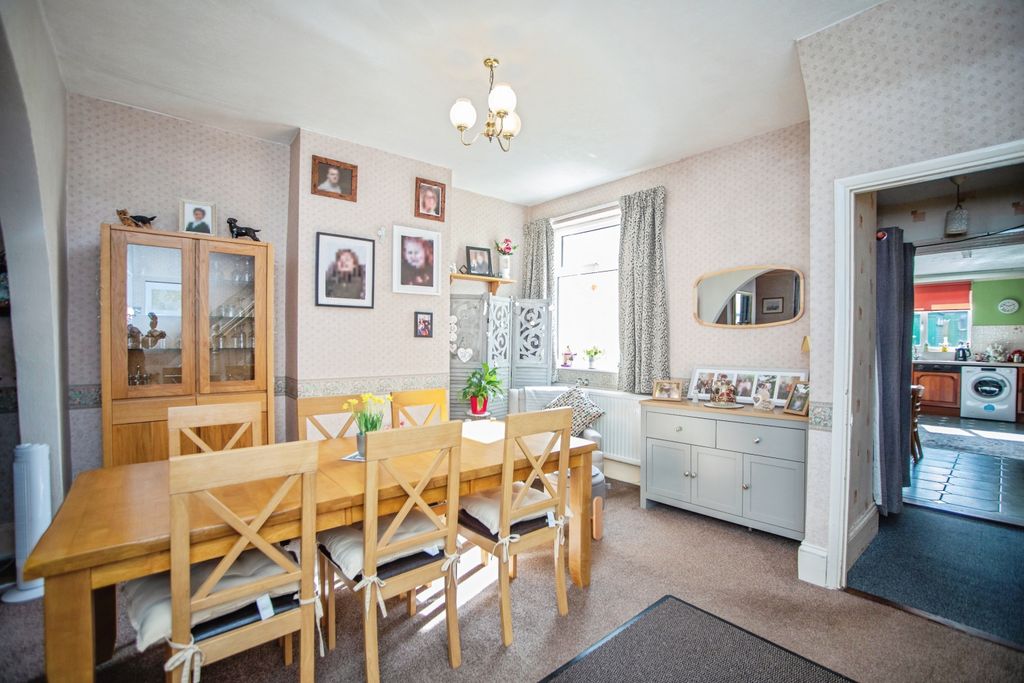 Property photo 3 of 13 Photography