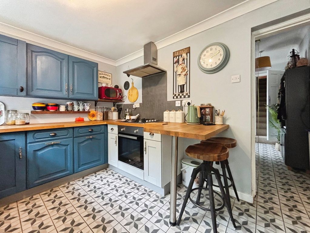 Property photo 2 of 13