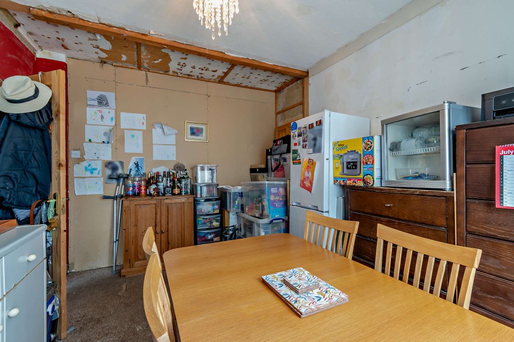 Property photo 3 of 16 Photo 2