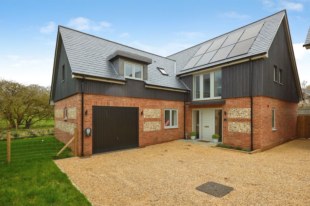 Property photo 1 of 24