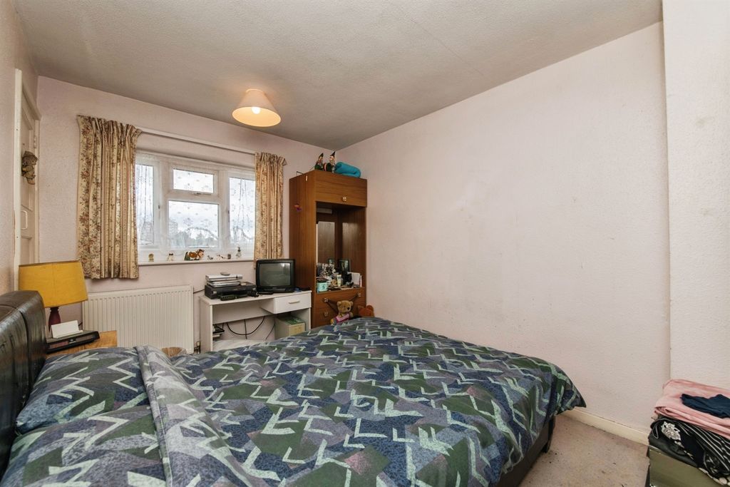 Property photo 3 of 14