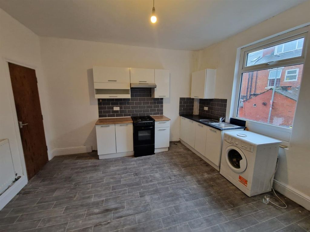 Property photo 3 of 13 Photo-2026-02-05-12-15-58 6.Jpg