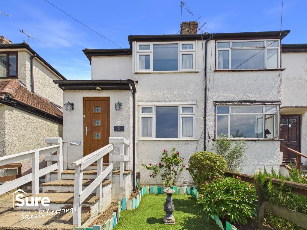 Property photo 2 of 26 976945