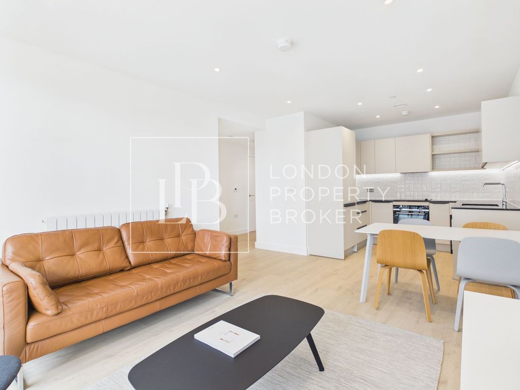 Property photo 1 of 11