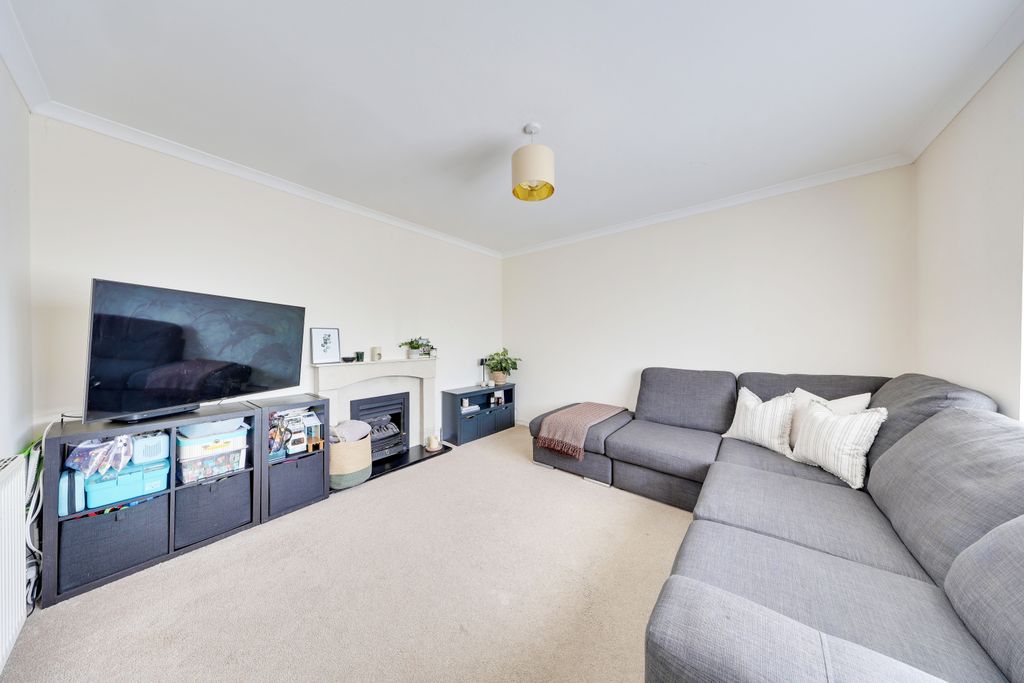 Property photo 3 of 14