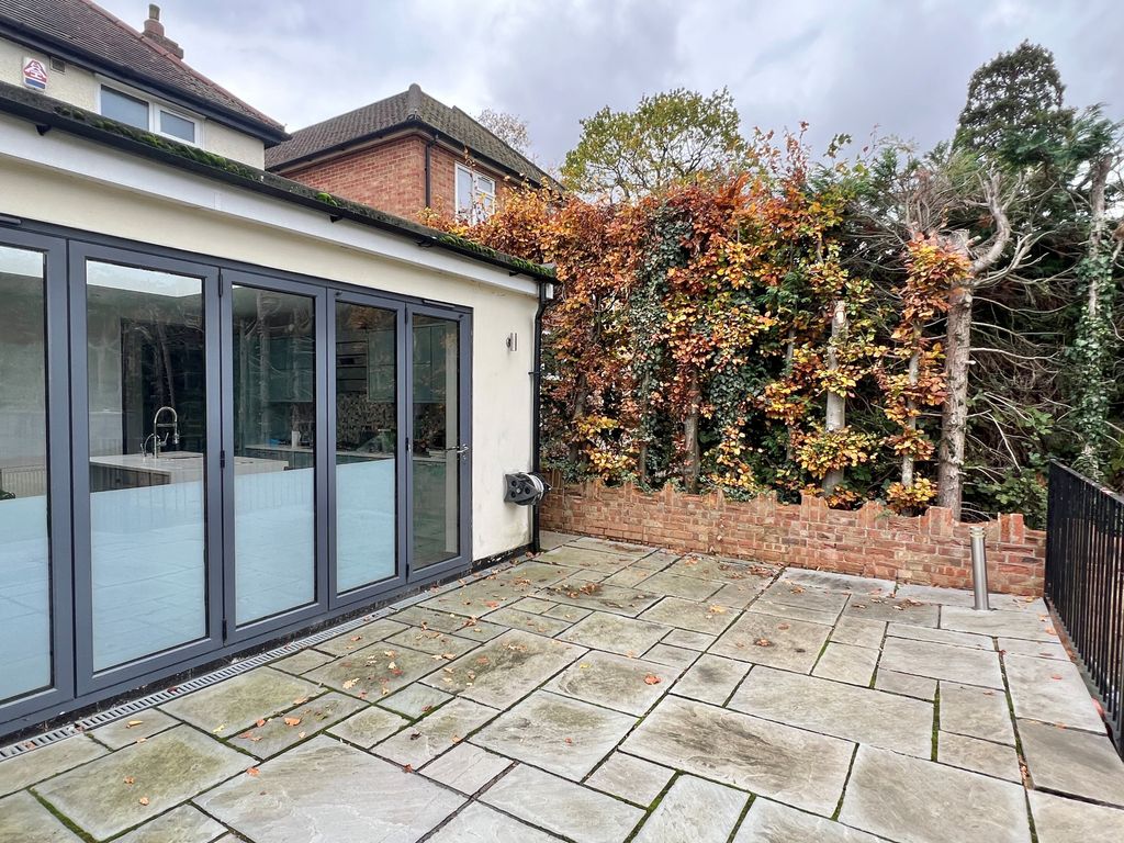 Property photo 2 of 3