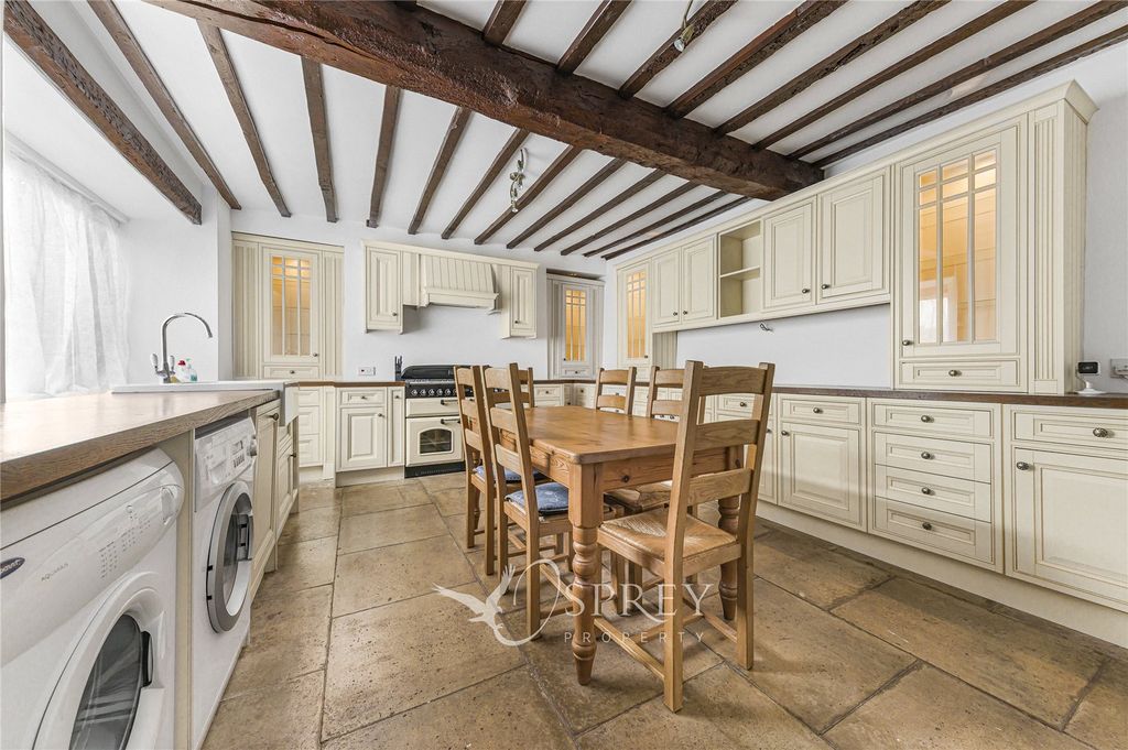 Property photo 3 of 17 Kit/Breakfast Room