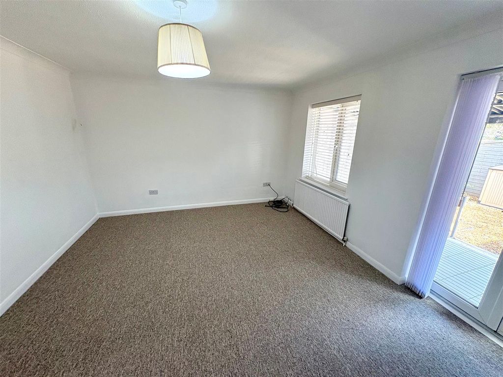 Property photo 2 of 14 15.Jpg