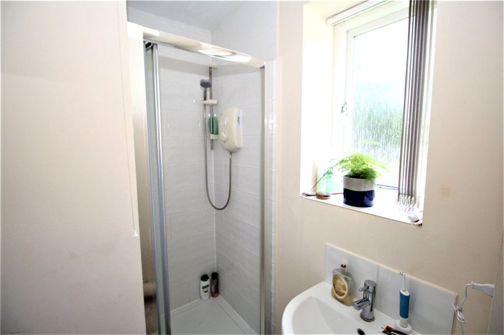 Property photo 3 of 5 Picture No. 02