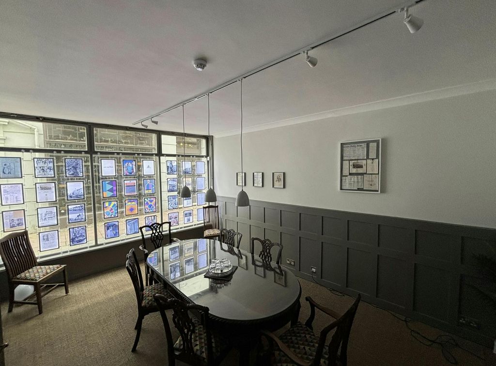 Property photo 2 of 5 Old Steine 1