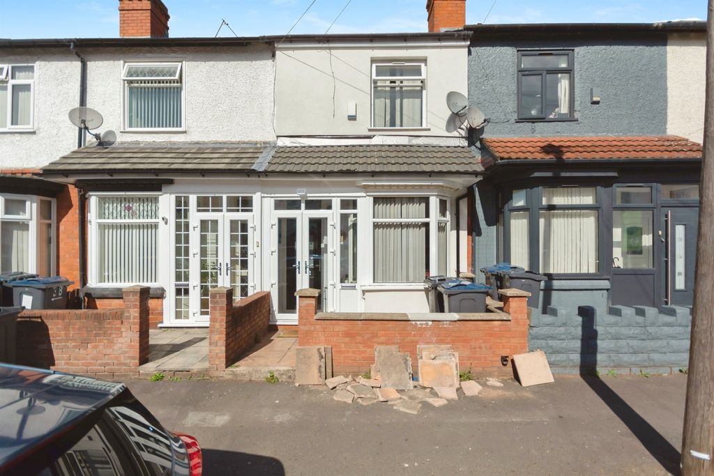Property photo 2 of 17
