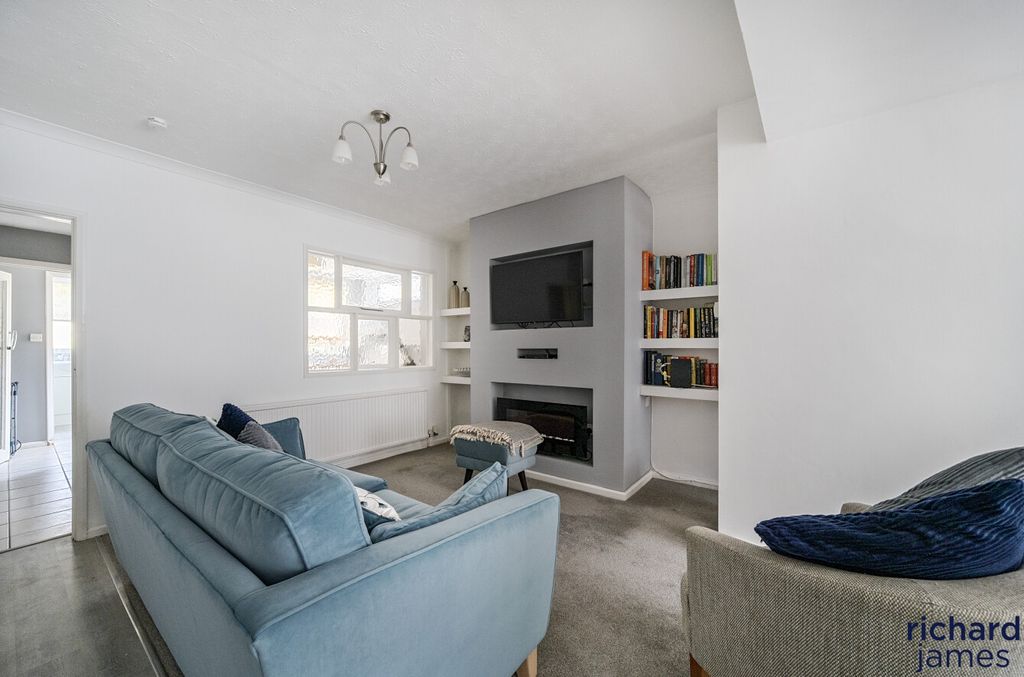 Property photo 2 of 17 ce9E4104245840F9864Df8768036Ba62