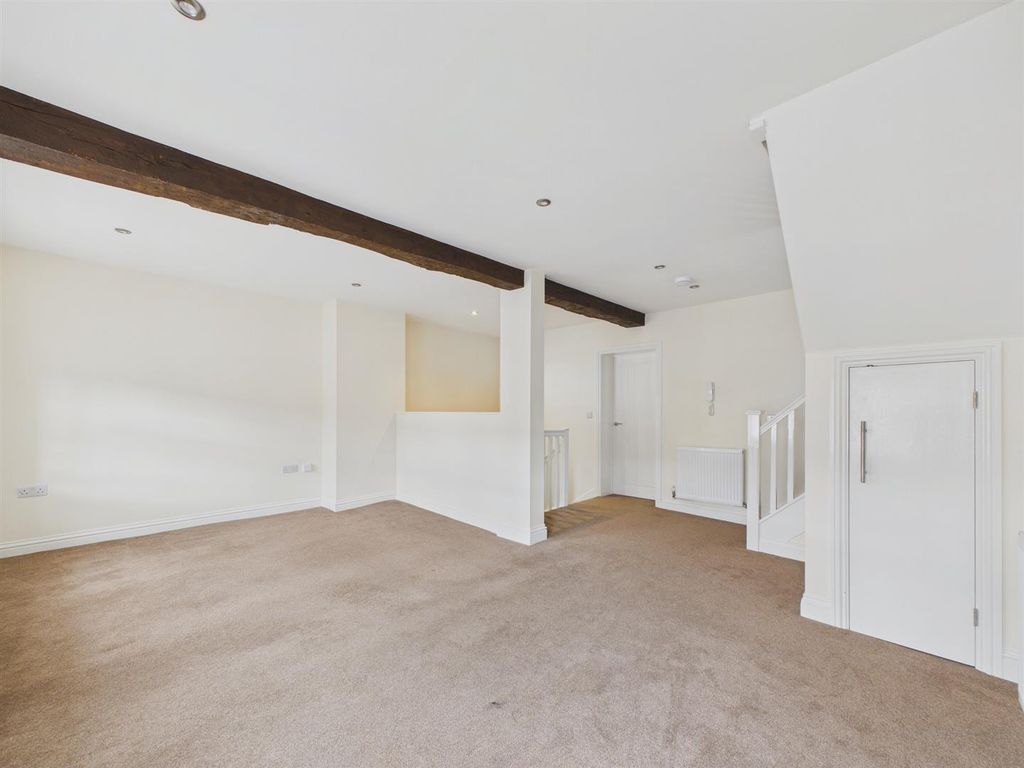 Property photo 2 of 11 Cam03972G0-Pr0437-Still002.Jpg