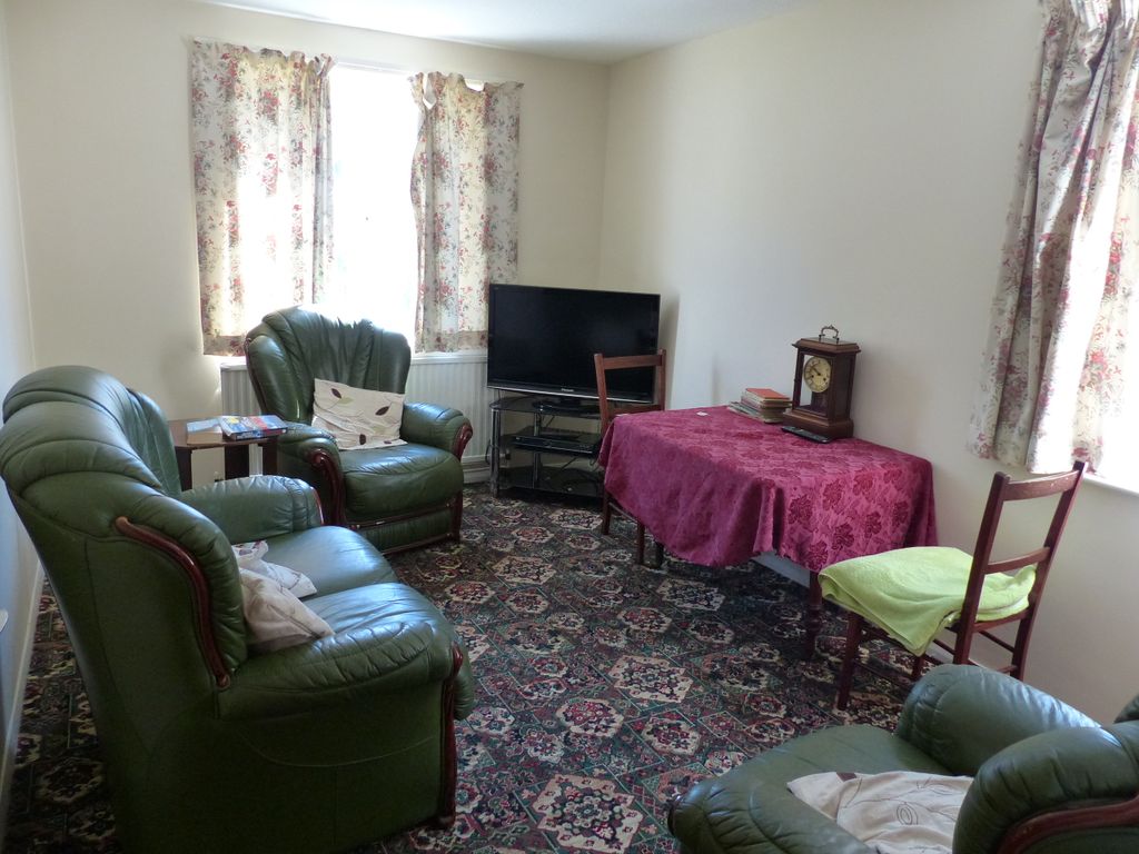 Property photo 3 of 5