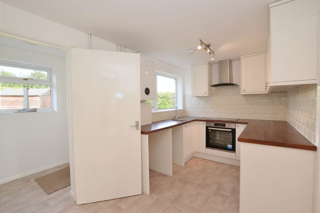 Property photo 2 of 9