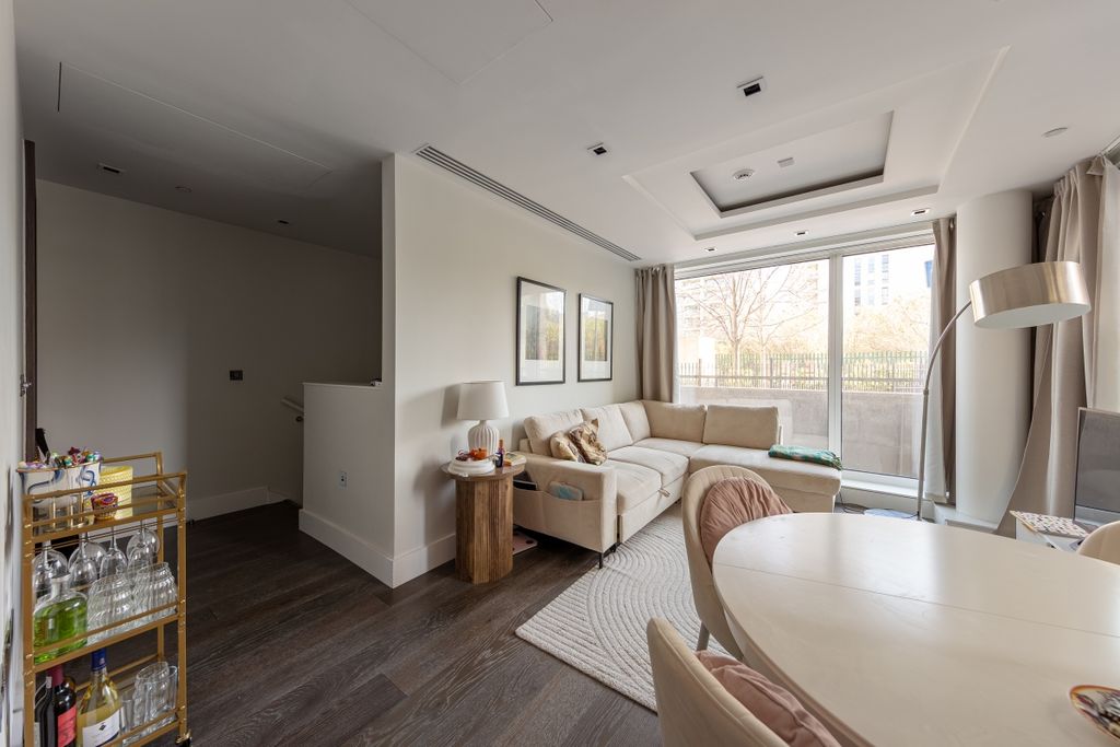 Property photo 3 of 15 094A3762