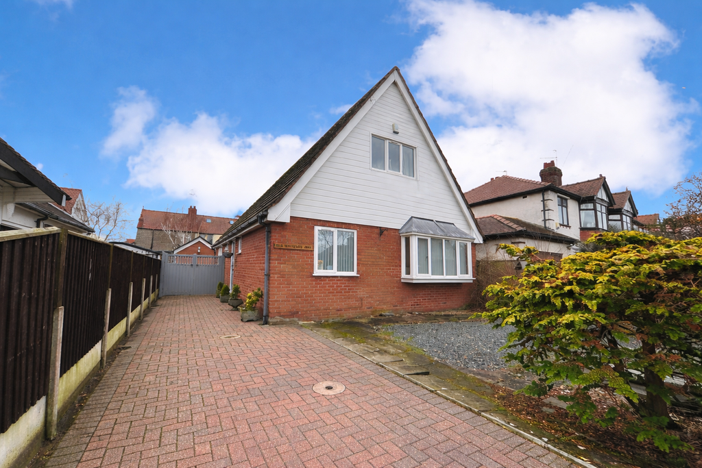 Property photo 1 of 31