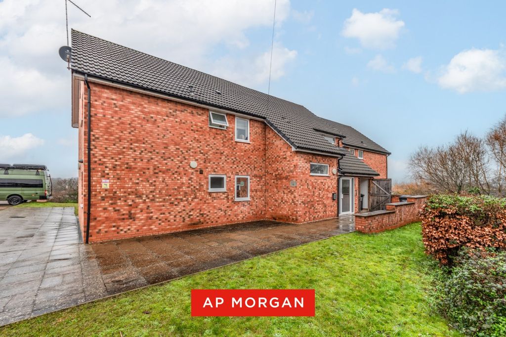 Property photo 1 of 10 Picture No. 11