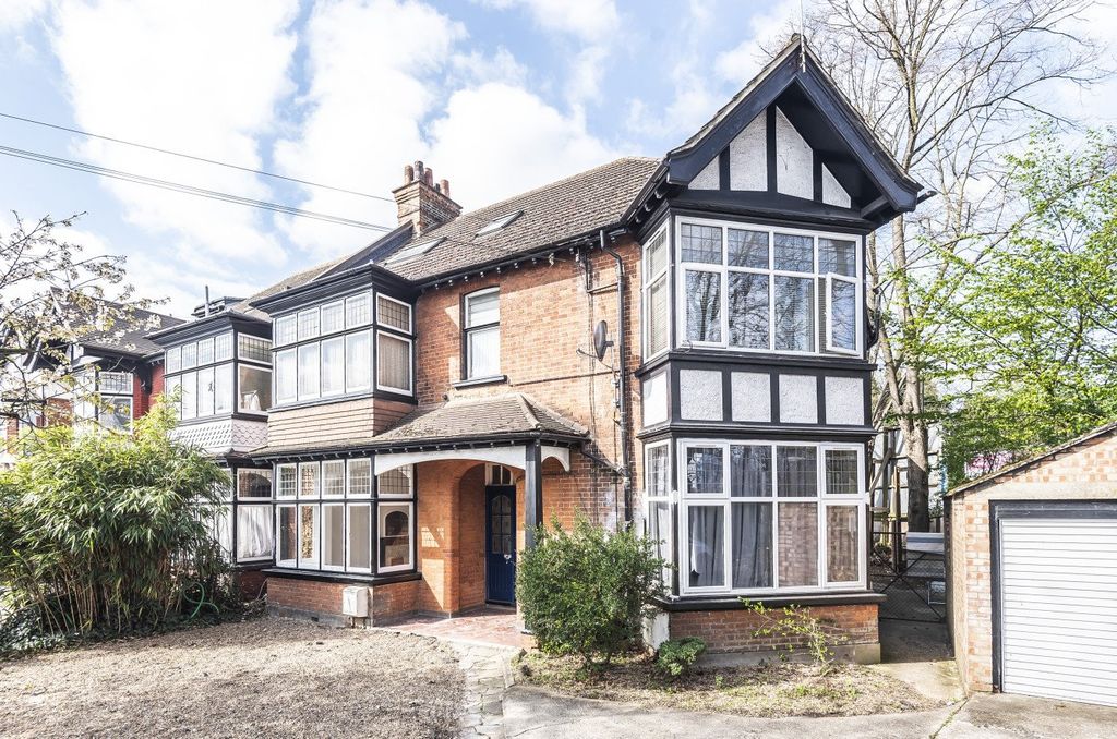 Property photo 1 of 17 Picture No. 01