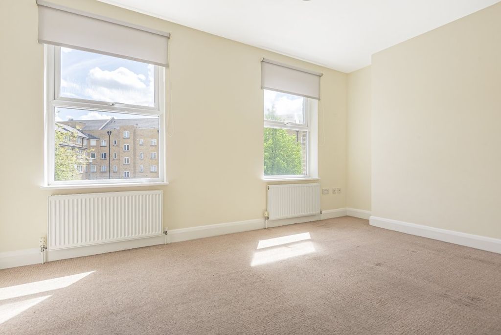Property photo 3 of 6 Picture No. 05
