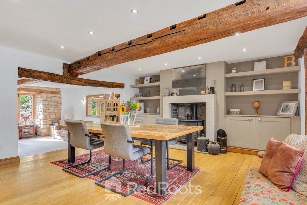 Property photo 3 of 44 4356305