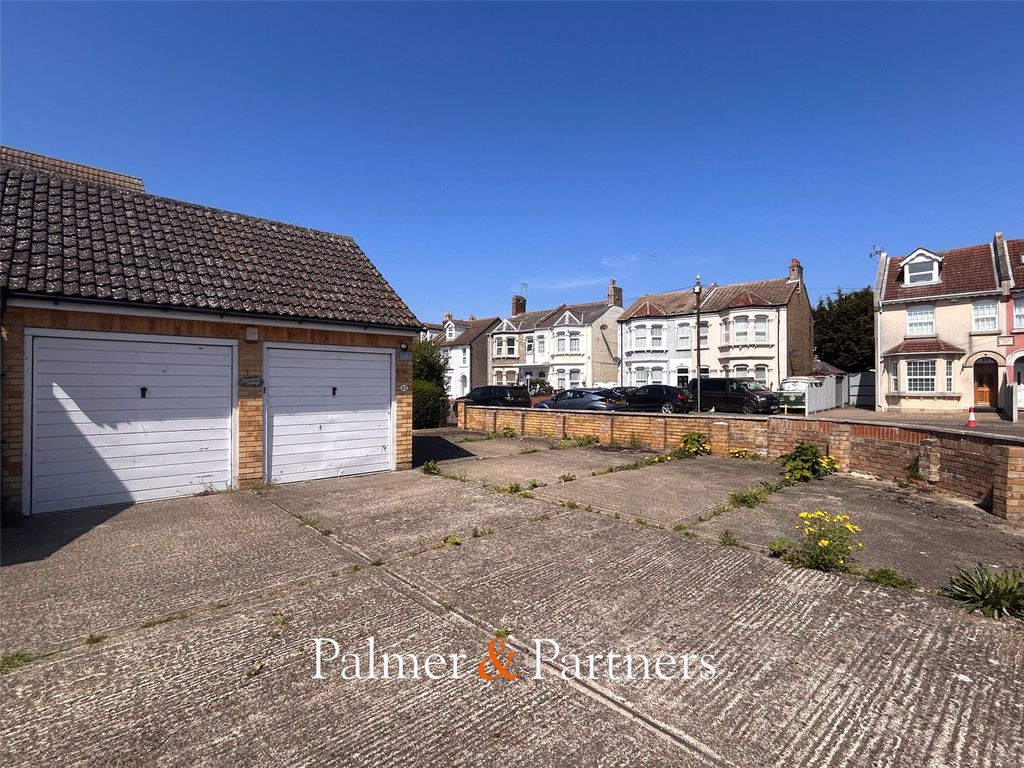 Property photo 3 of 10 Picture No. 08