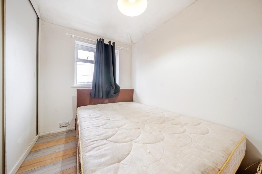 Property photo 2 of 20 Bedroom