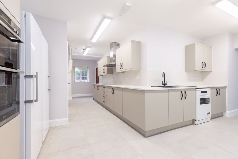 Property photo 3 of 21 Photo 6