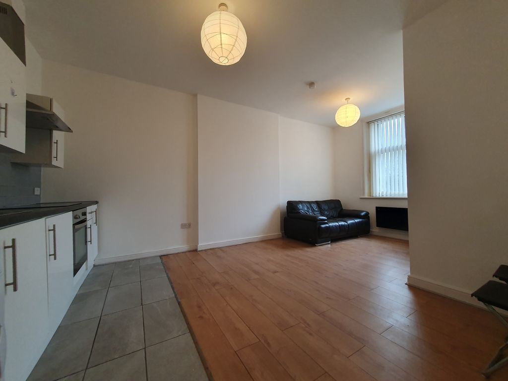 Property photo 1 of 14 2 Bedroom Flat For Rent