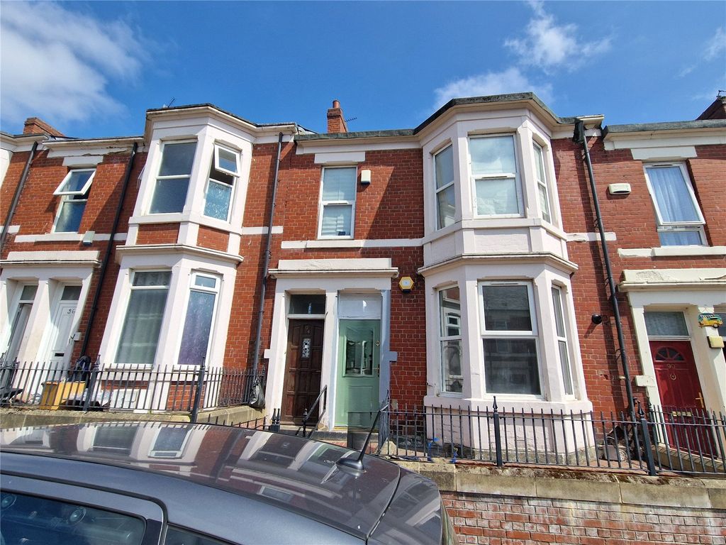 Property photo 1 of 10 Picture No. 02