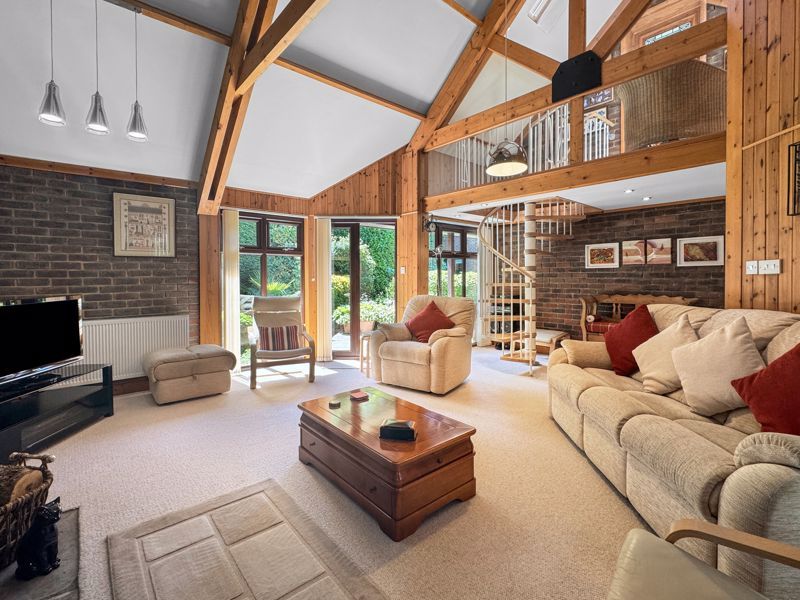 Property photo 1 of 34 Photo 33