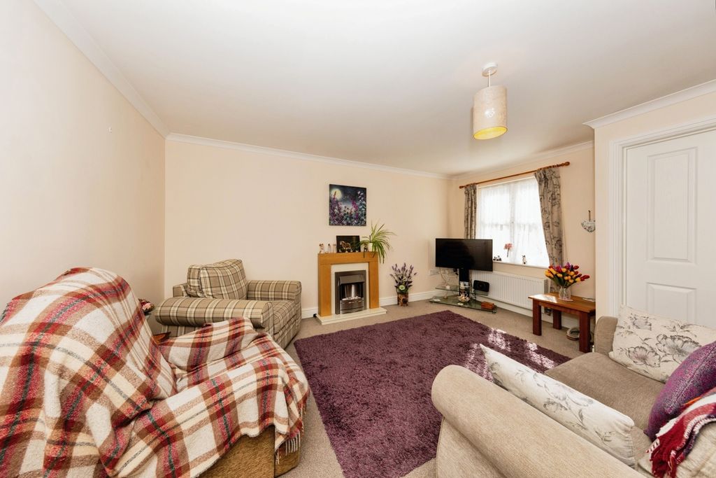 Property photo 2 of 15 Pbox-Img.Jpg
