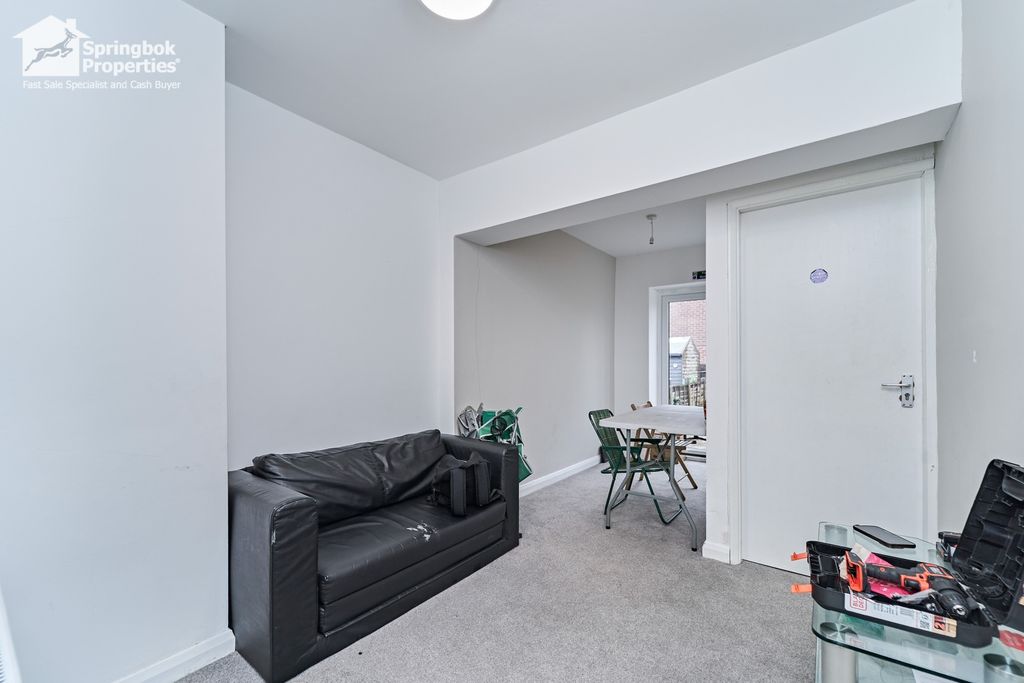 Property photo 2 of 21 1