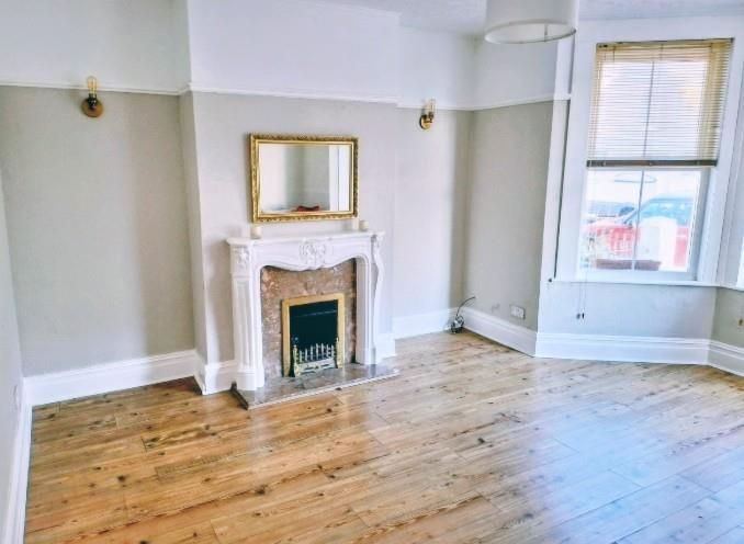 Property photo 2 of 23 01323 438506