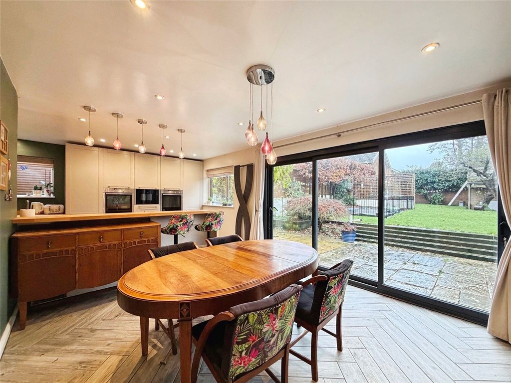 Property photo 3 of 24 Picture No. 21