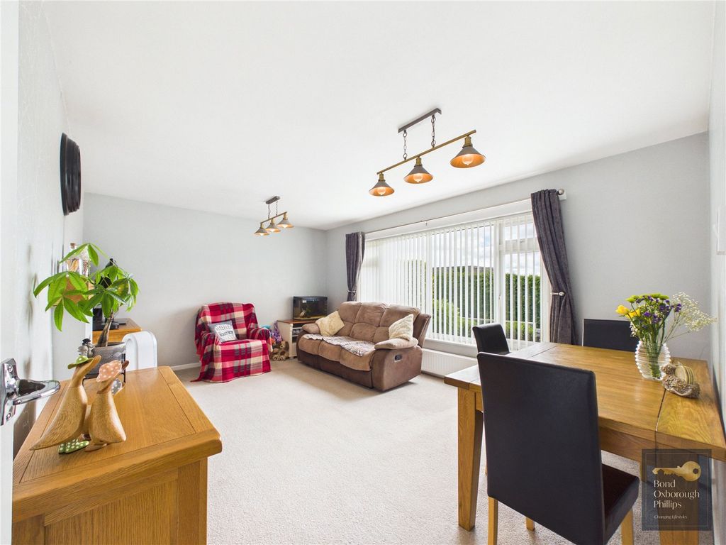 Property photo 3 of 24 Picture No. 29